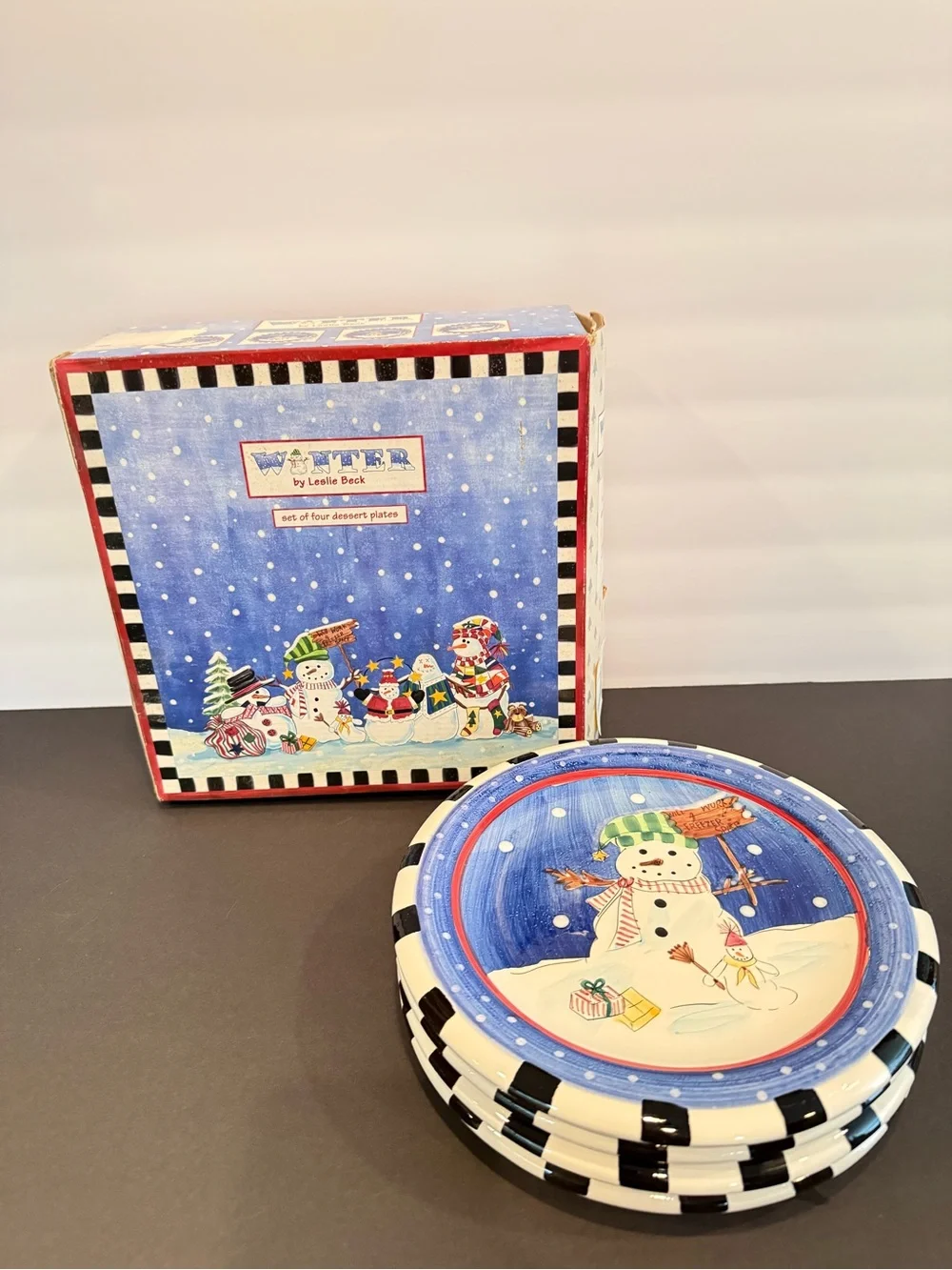 NIB Vintage JCPenney Winter Leslie Beck Snowman Dessert Salad Plates Set of 4